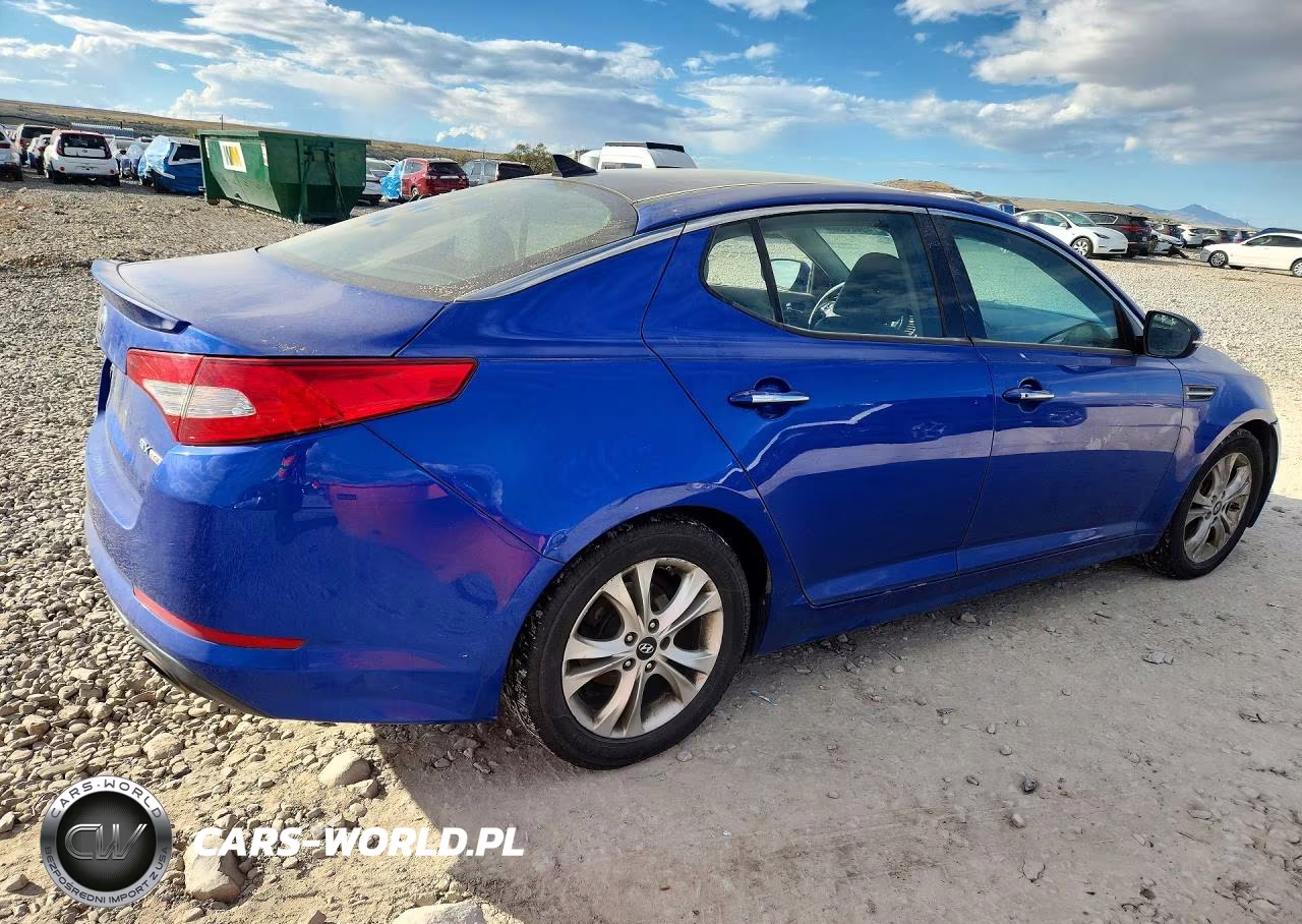 2013 Kia Optima Sx VIN:5XXGR4A62DG138092 - 3