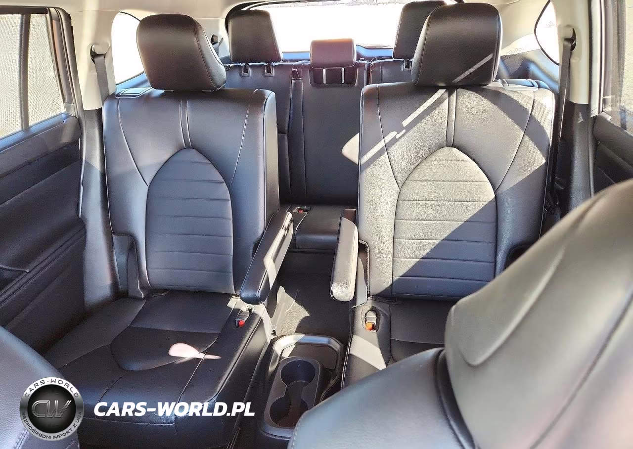 2024 Toyota Highla Xle VIN:5TDKDRAHXRS539340 - 10
