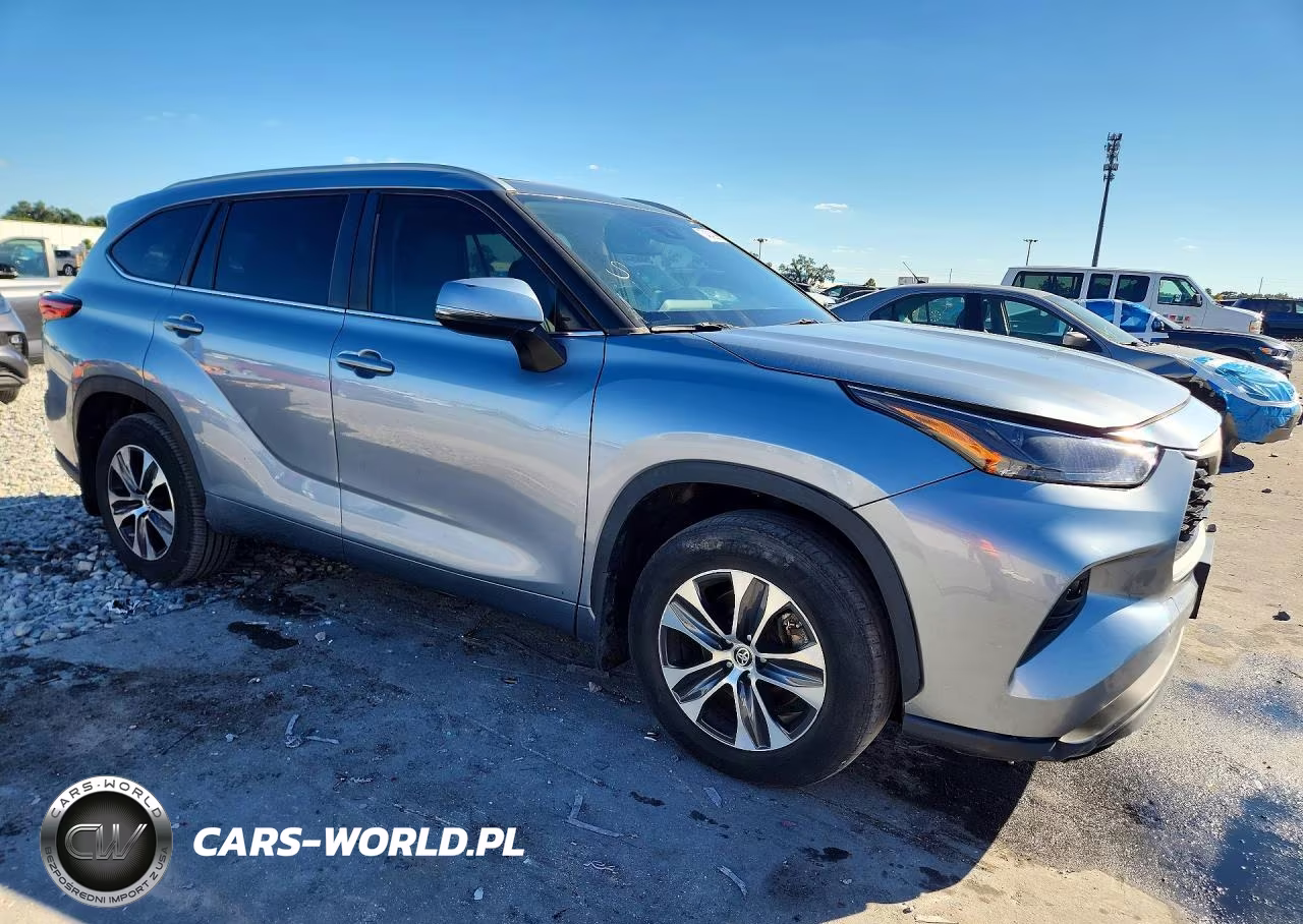 2023 Toyota Highla Xle VIN:5TDKDRAH5PS515122 - 4