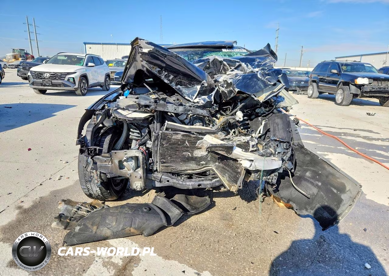 2015 Hyundai Genesis 3.8L VIN:KMHGN4JE1FU069052 - 5