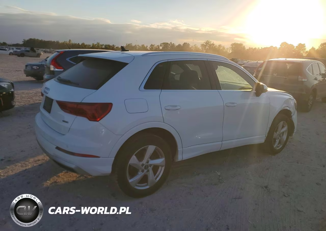 2022 Audi Q3 Premium 40 VIN:WA1AUCF39N1024370 - 3