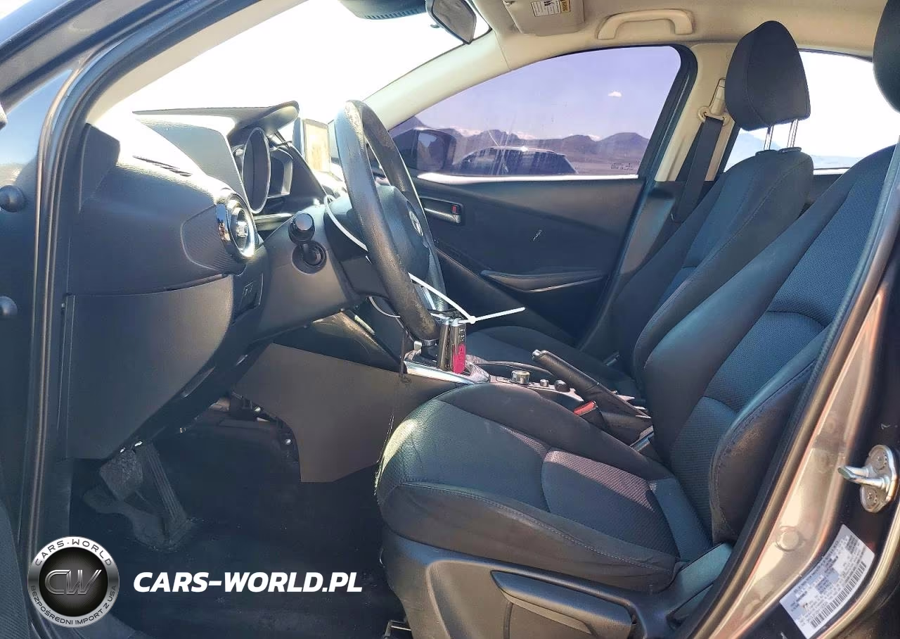 2017 Toyota Yaris Ia Base VIN:3MYDLBYV6HY190524 - 7