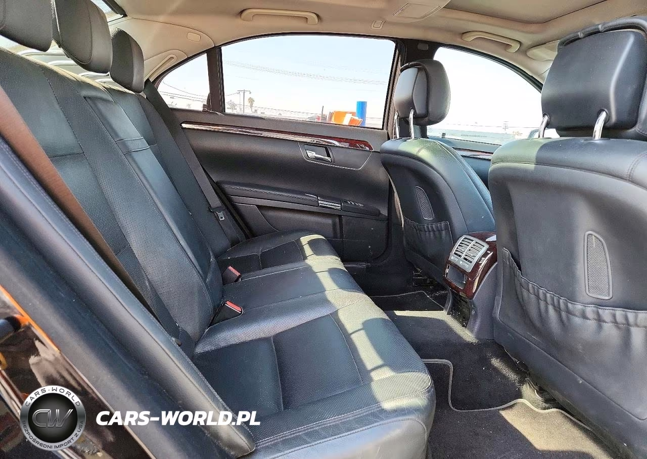 2010 Mercedes-Benz S 550 VIN:WDDNG7BB5AA322238 - 10