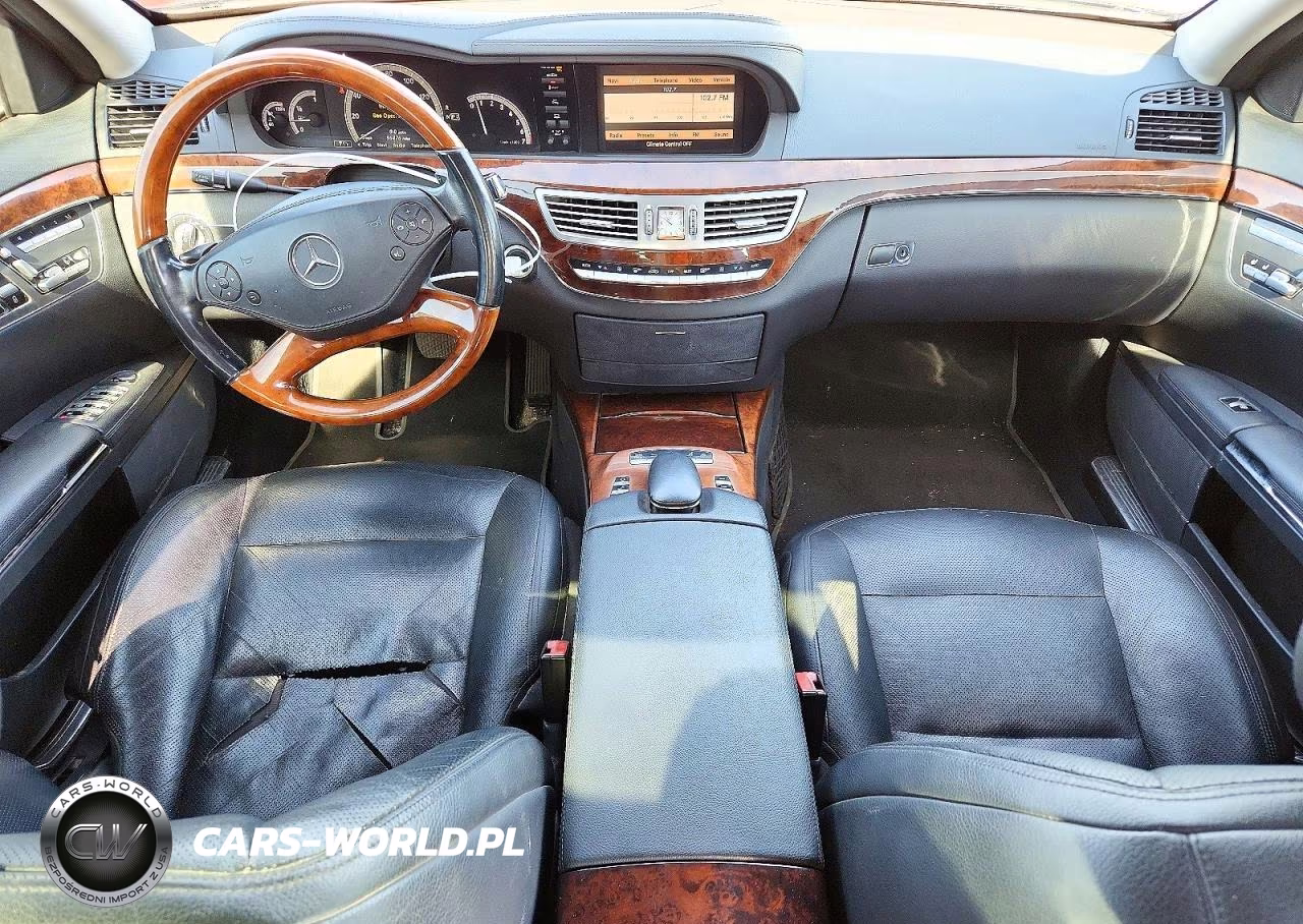 2010 Mercedes-Benz S 550 VIN:WDDNG7BB5AA322238 - 8