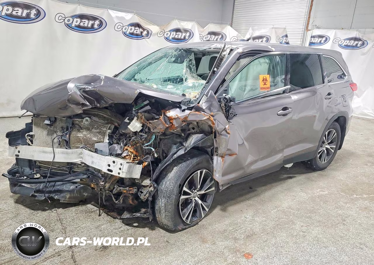 2019 Toyota Highlander Le – zdjęcie 1 z 12
