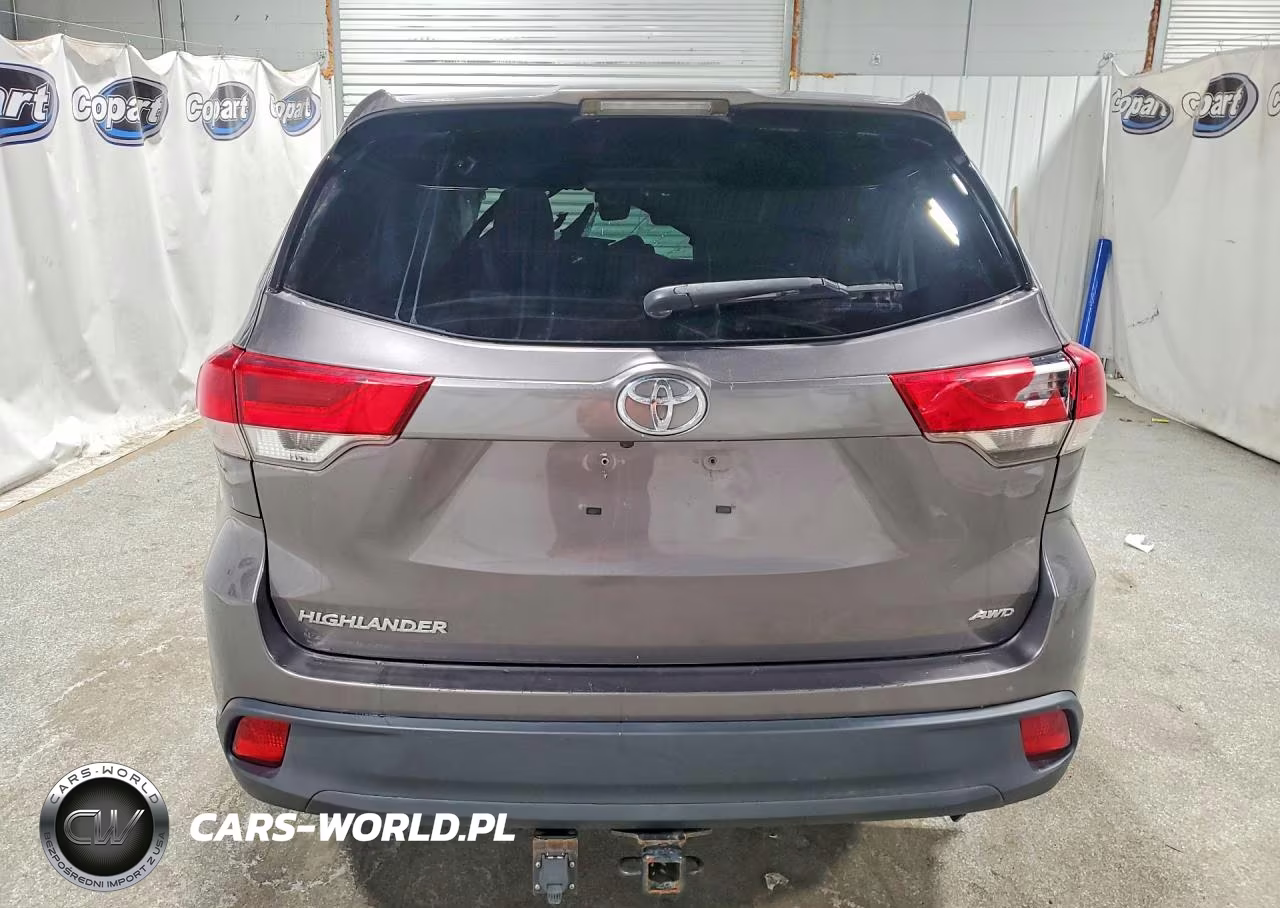 2019 Toyota Highlander Le VIN:5TDBZRFH6KS961203 - 6