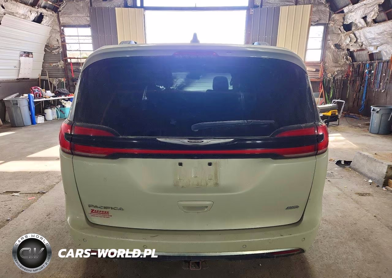 2021 Chrysler Pacifica Touring VIN:2C4RC3FG8MR511181 - 6