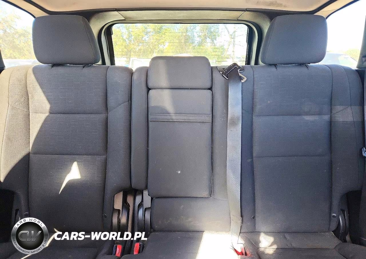 2011 Jeep Grand Cherokee Laredo VIN:1J4RR4GG5BC555240 - 10