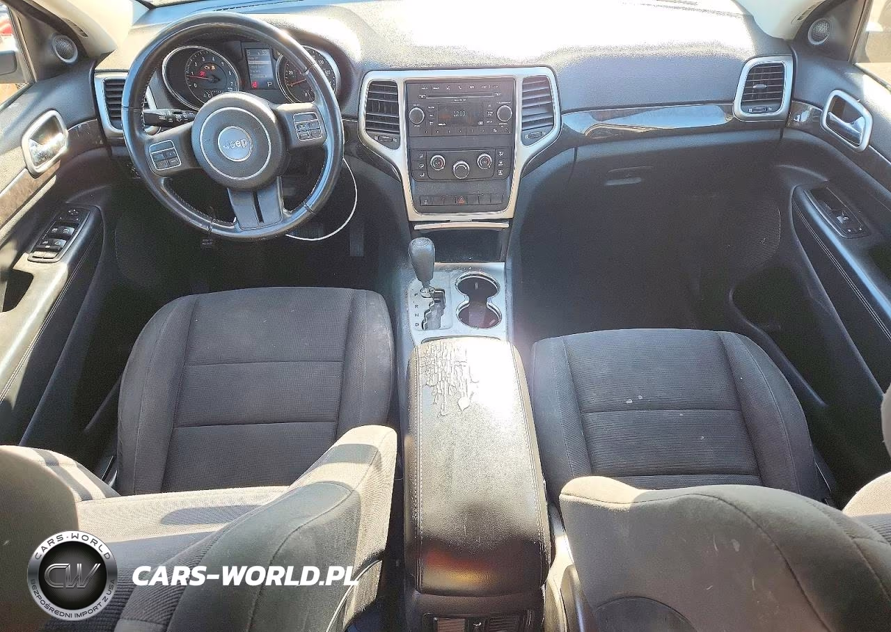 2011 Jeep Grand Cherokee Laredo VIN:1J4RR4GG5BC555240 - 8