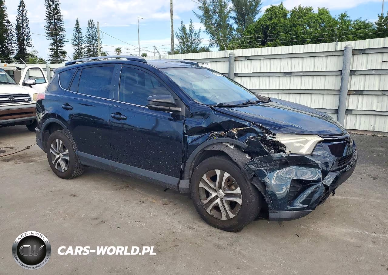 2018 Toyota Rav4 Le VIN:JTMZFREVXJJ167444 - 4