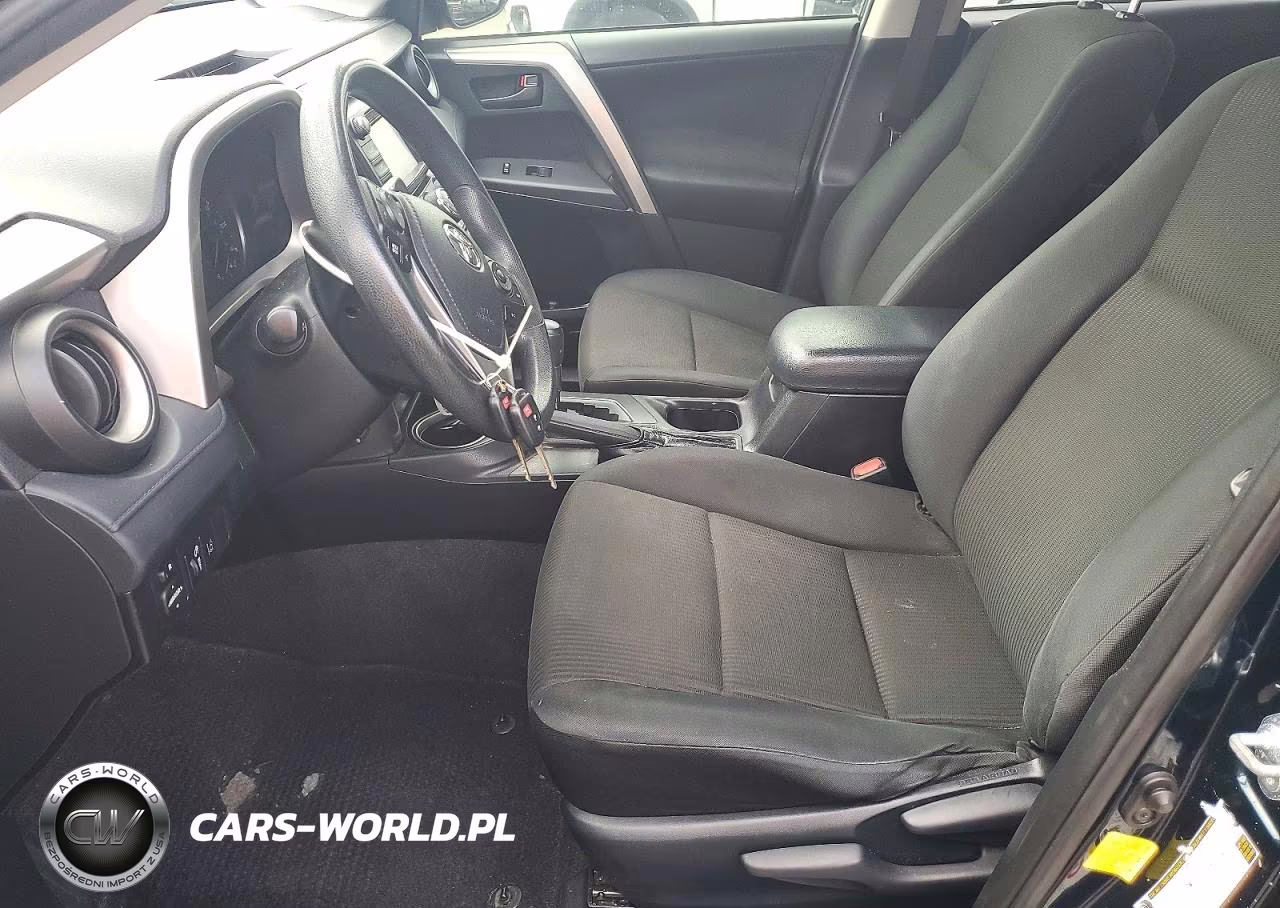 2018 Toyota Rav4 Le VIN:JTMZFREVXJJ167444 - 7
