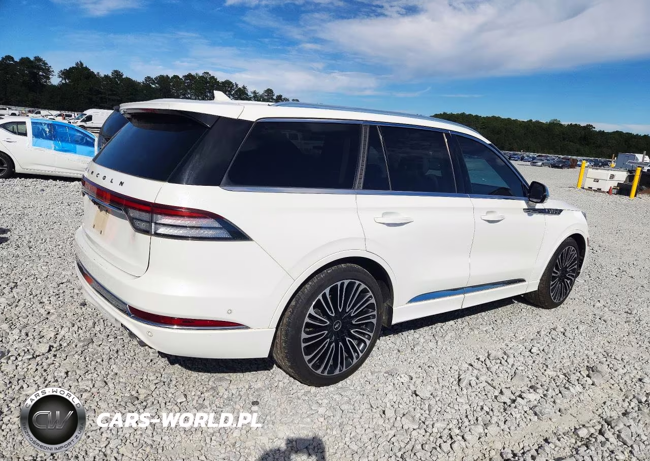 2020 Lincoln Aviator Black Label VIN:5LM5J9XC4LGL34298 - 3