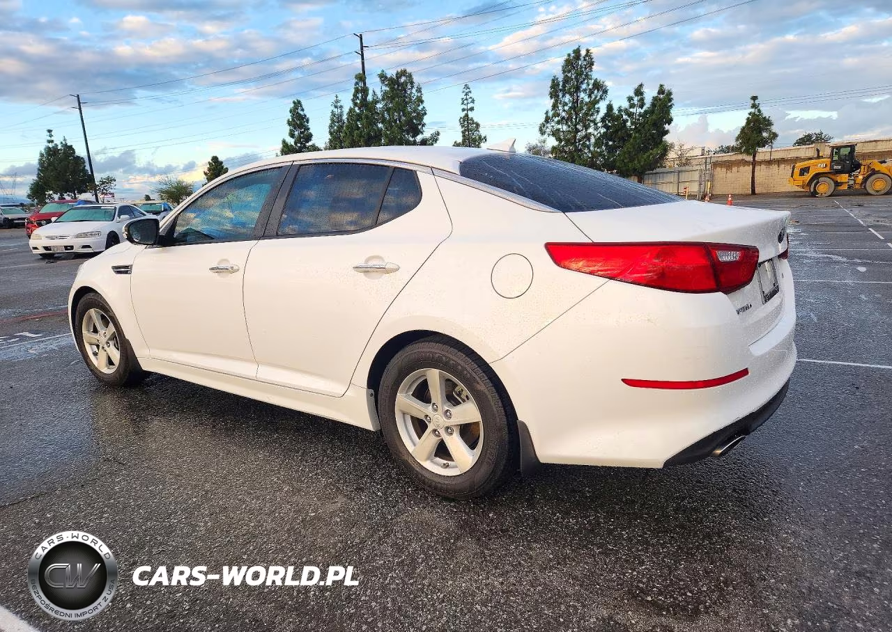 2015 Kia Optima Lx VIN:KNAGM4A78F5589359 - 2