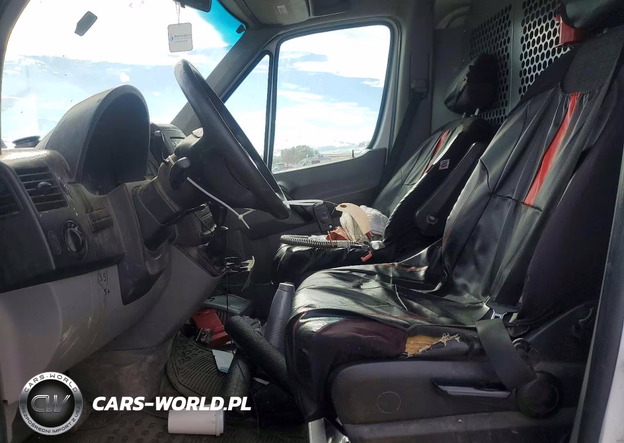 2014 Mercedes-Benz Sprinter 2500 VIN:WD3PE7CC1E5849914 - 7
