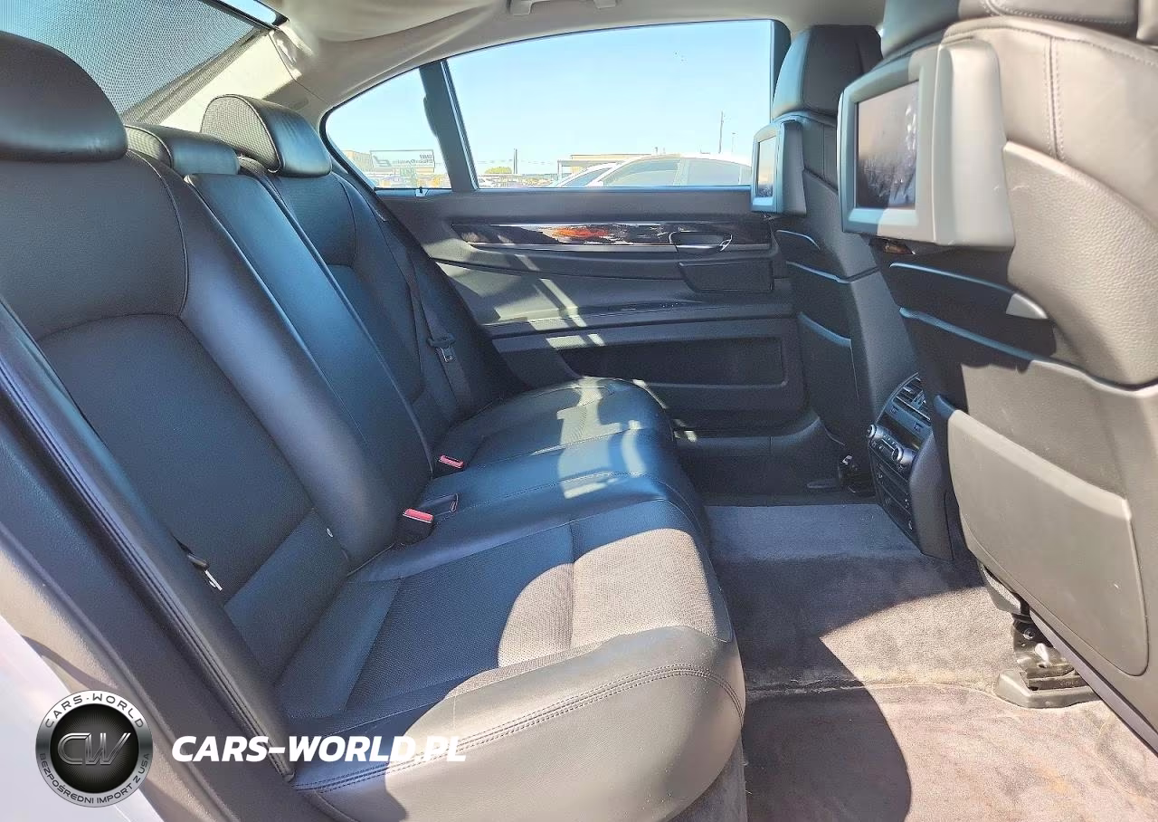 2009 BMW 750 Li VIN:WBAKB83519CY60202 - 10