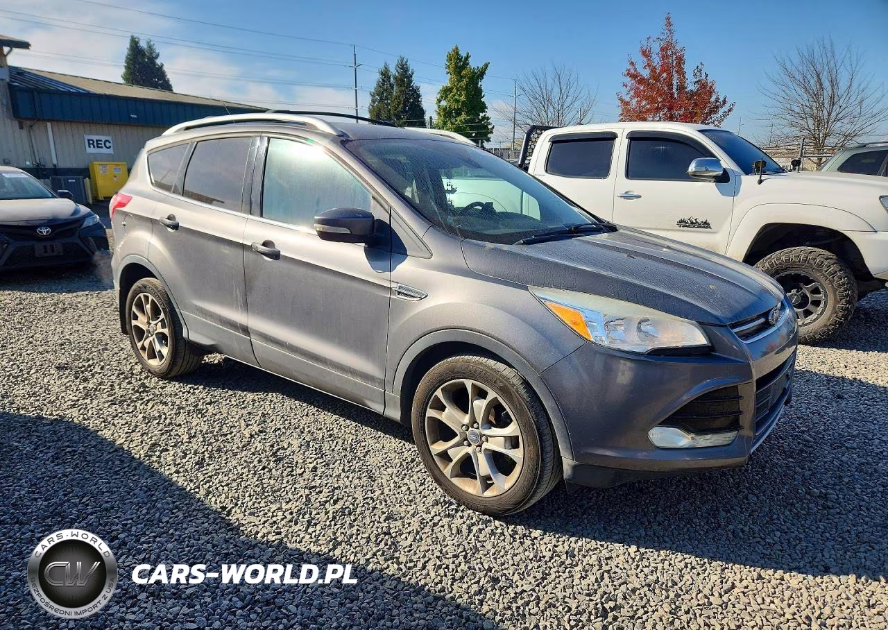 2014 Ford Escape Titanium VIN:1FMCU9J9XEUC37979 - 4