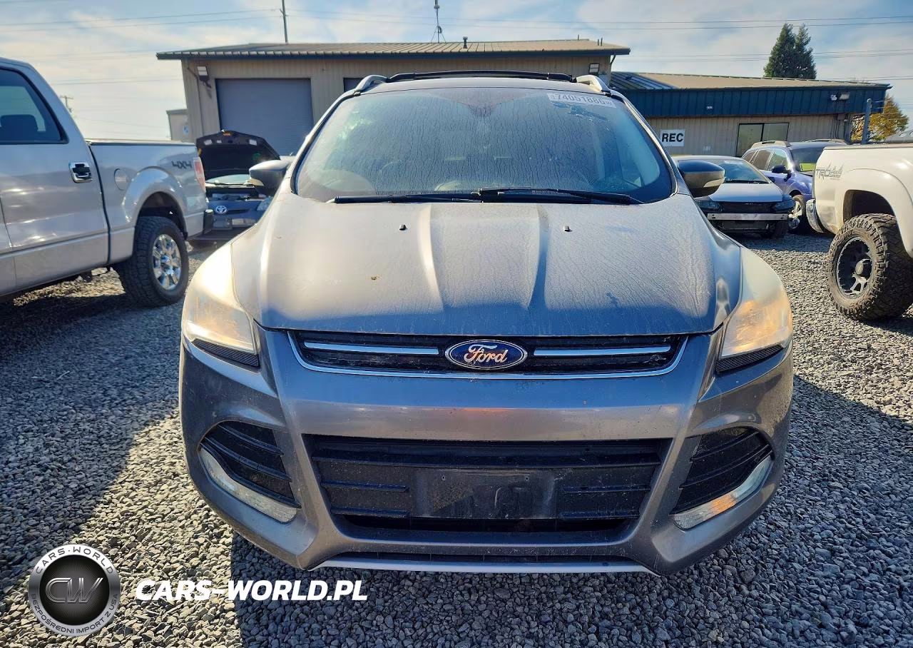 2014 Ford Escape Titanium VIN:1FMCU9J9XEUC37979 - 5