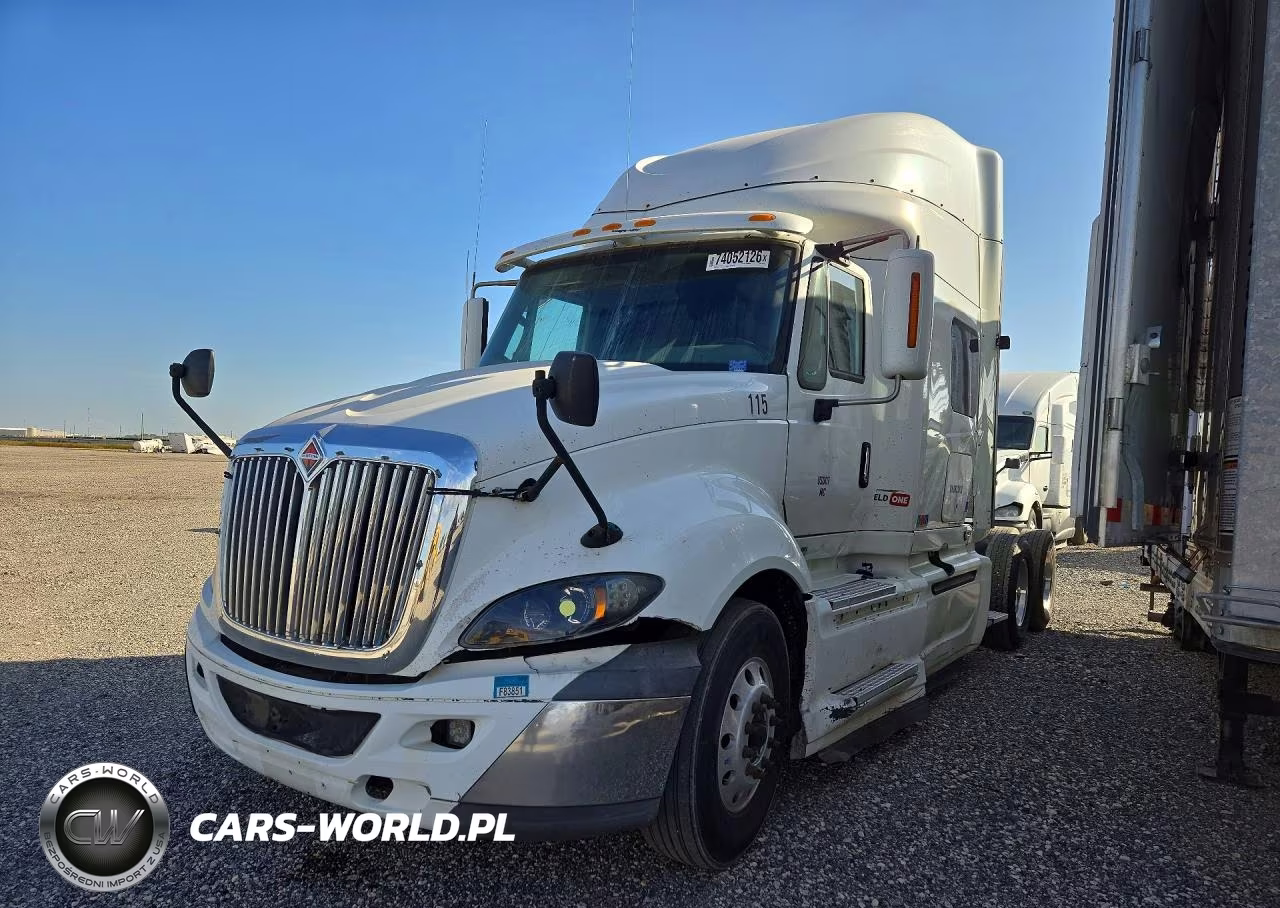 2016 International Prostar Semi Truck