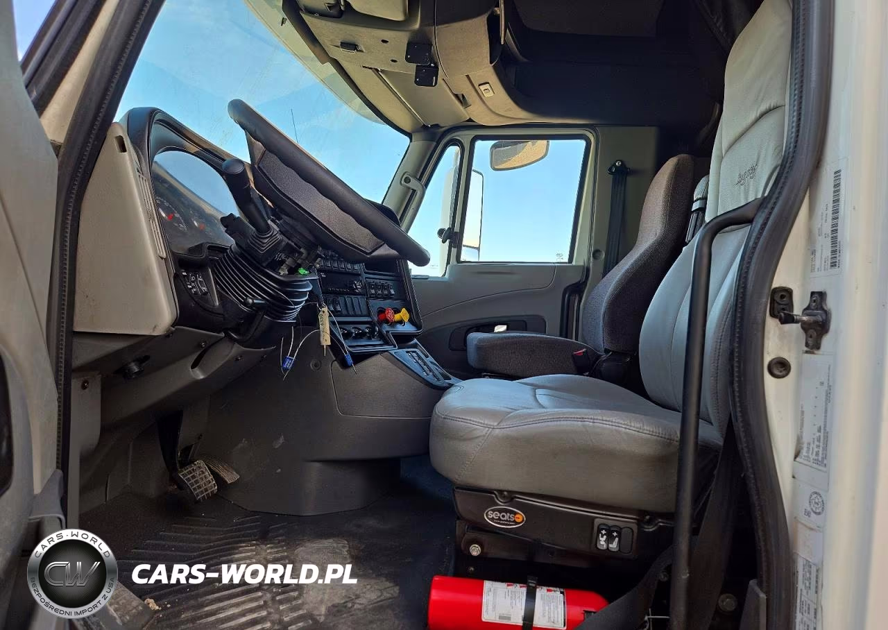 2016 International Prostar Semi Truck VIN:3HSDJAPR0GN232132 - 7