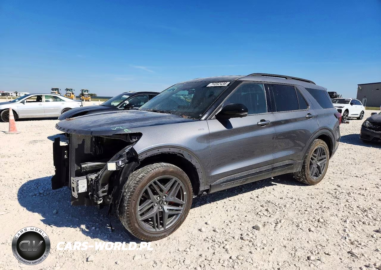 2025 Ford Explorer St-Line