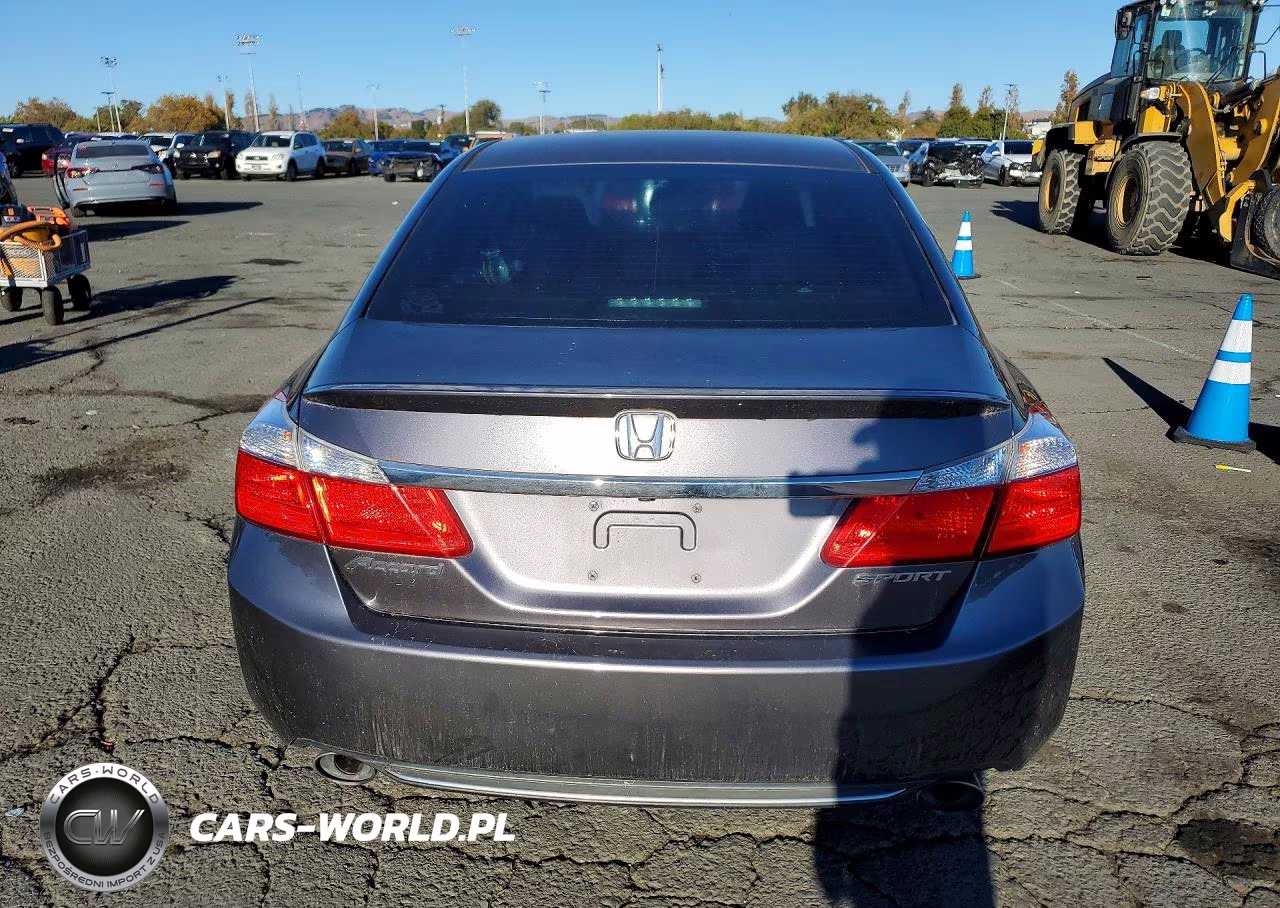 2015 Honda Accord Sport VIN:1HGCR2F52FA210881 - 6