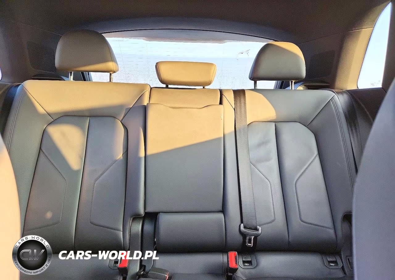 2021 Audi Q3 Premium Plus S Line 45 VIN:WA1EECF31M1012128 - 10