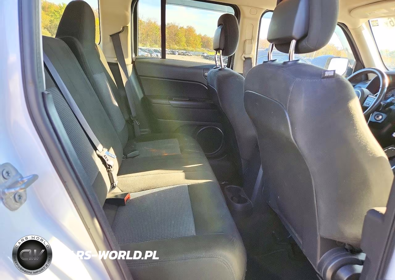 2017 Jeep Patriot Latitude VIN:1C4NJRFB1HD155662 - 11