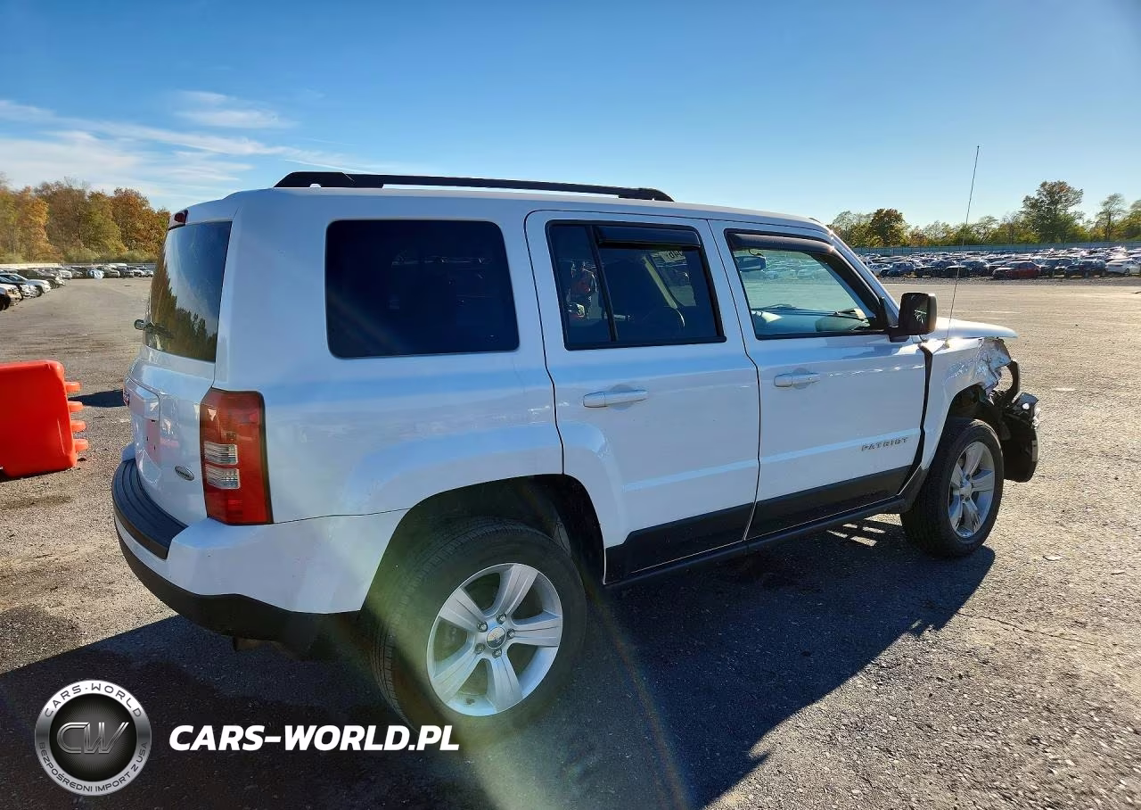 2017 Jeep Patriot Latitude VIN:1C4NJRFB1HD155662 - 3