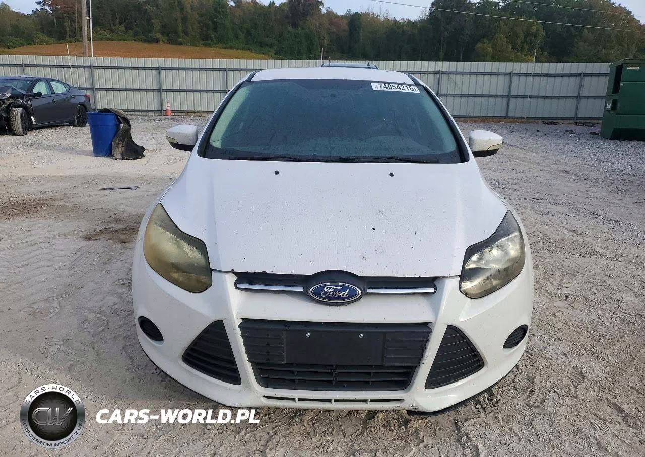 2014 Ford Focus Se VIN:1FADP3F27EL282723 - 5