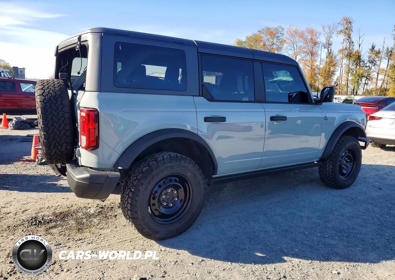 2023 Ford Bronco Base VIN:1FMDE5DH8PLB27163 - 3