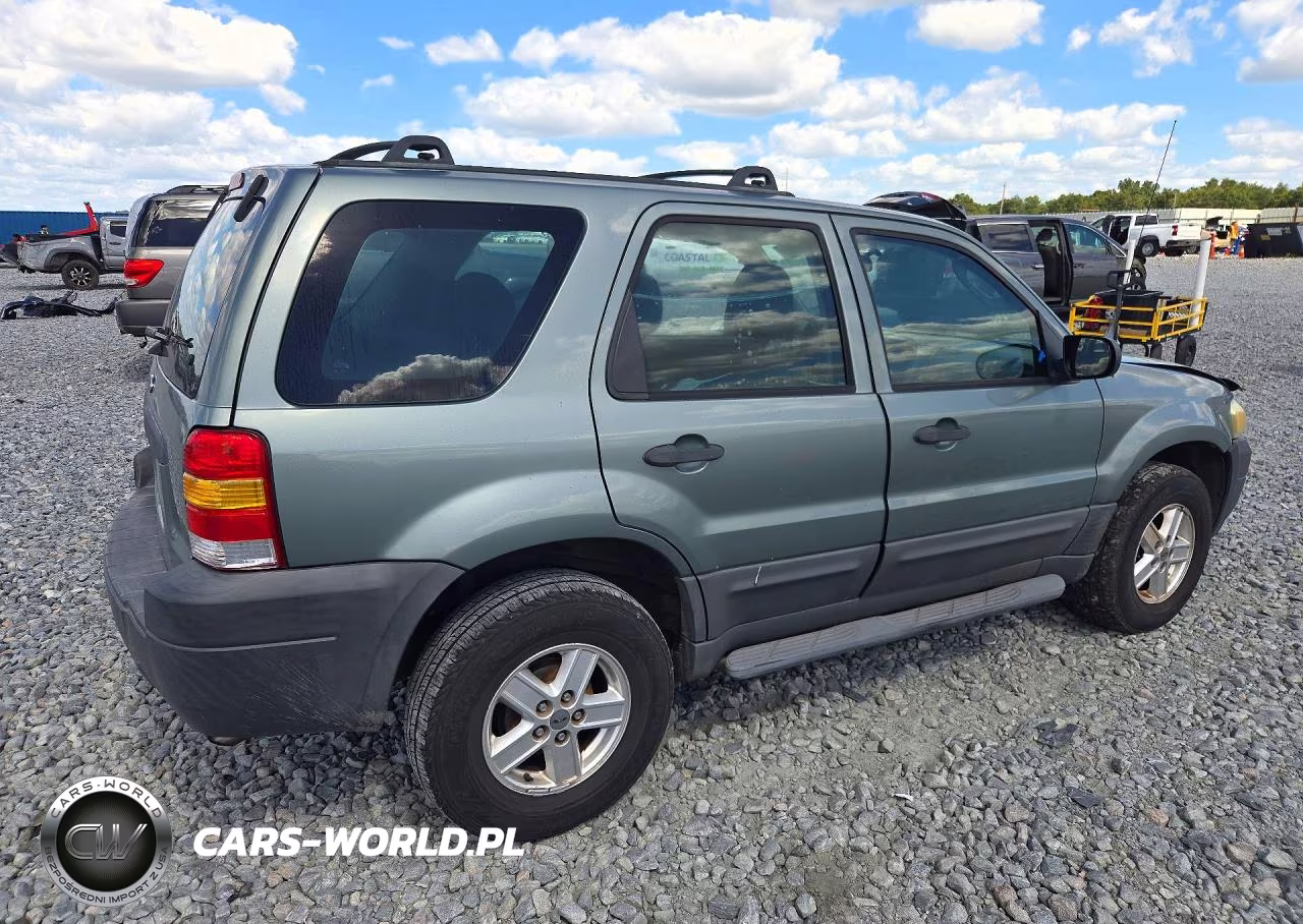 2007 Ford Escape Xls VIN:1FMYU02Z67KB36193 - 3