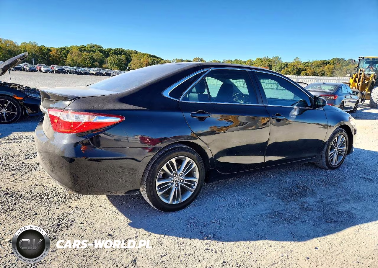 2017 Toyota Camry Se VIN:4T1BF1FK8HU680218 - 3