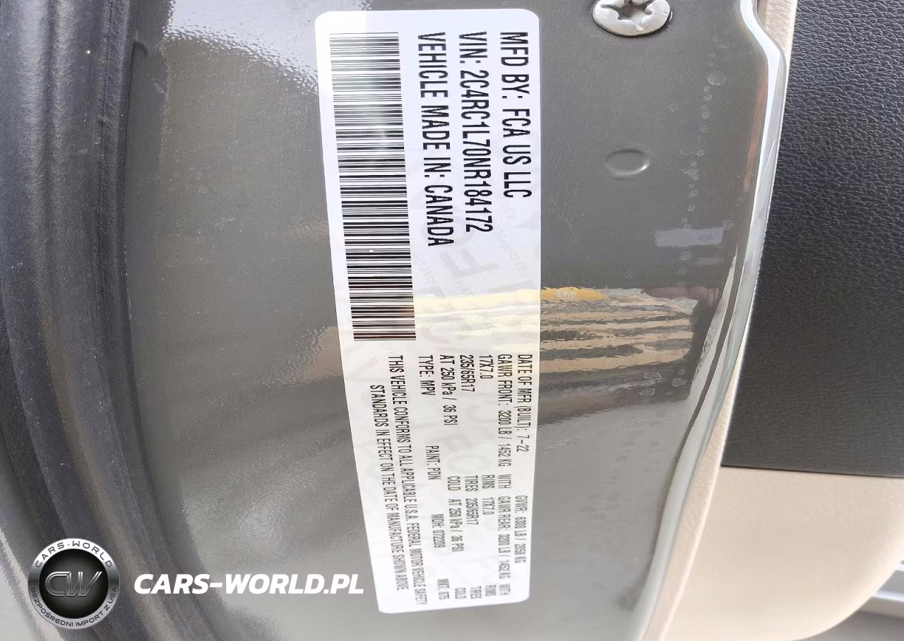 2022 Chrysler Pacifica Hybrid Touring L VIN:2C4RC1L70NR184172 - 14