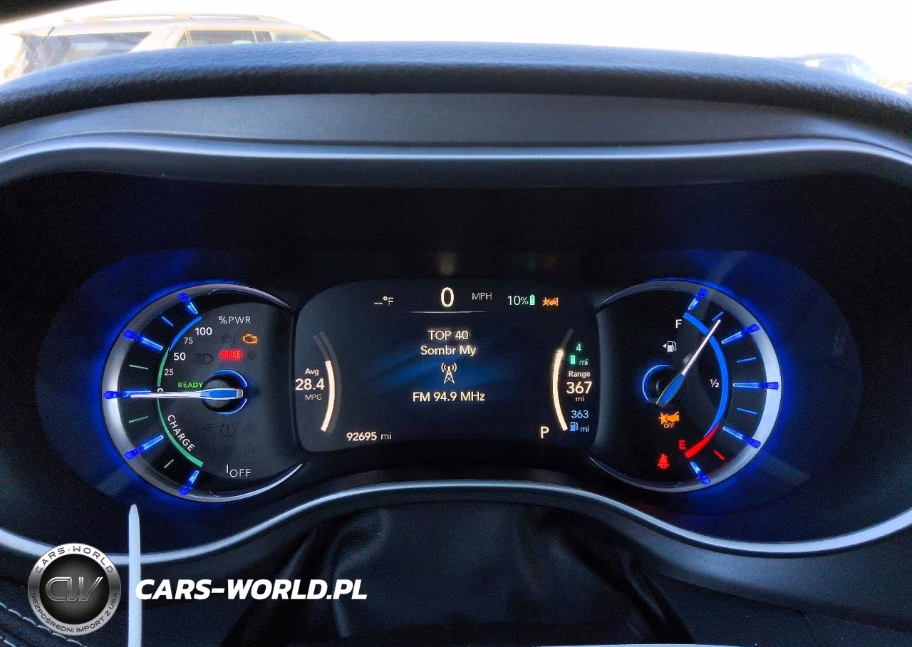 2022 Chrysler Pacifica Hybrid Touring L VIN:2C4RC1L70NR184172 - 9
