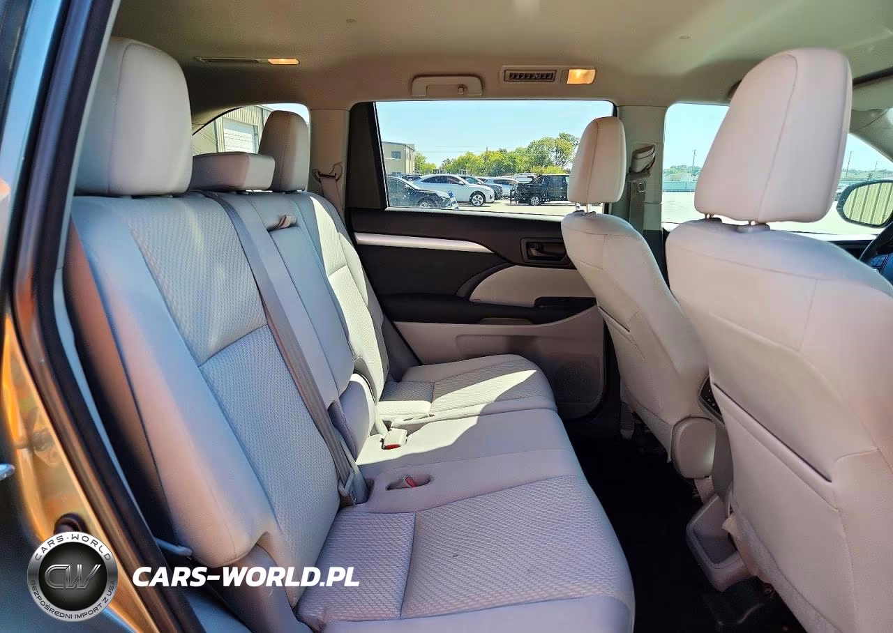 2015 Toyota Highlander Le VIN:5TDZKRFH6FS068490 - 11