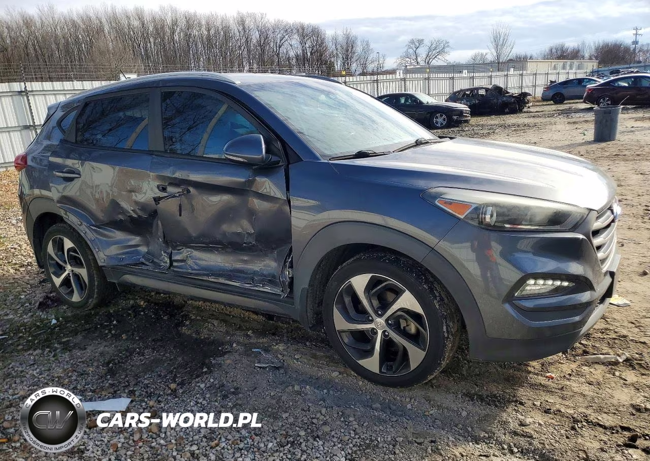 2016 Hyundai Tucson VIN:KM8J33A27GU140574 - 4