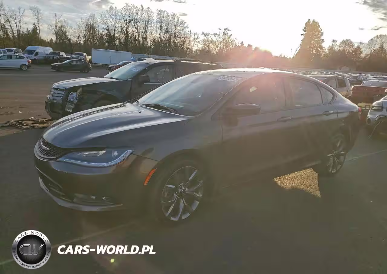 2015 Chrysler 200 S