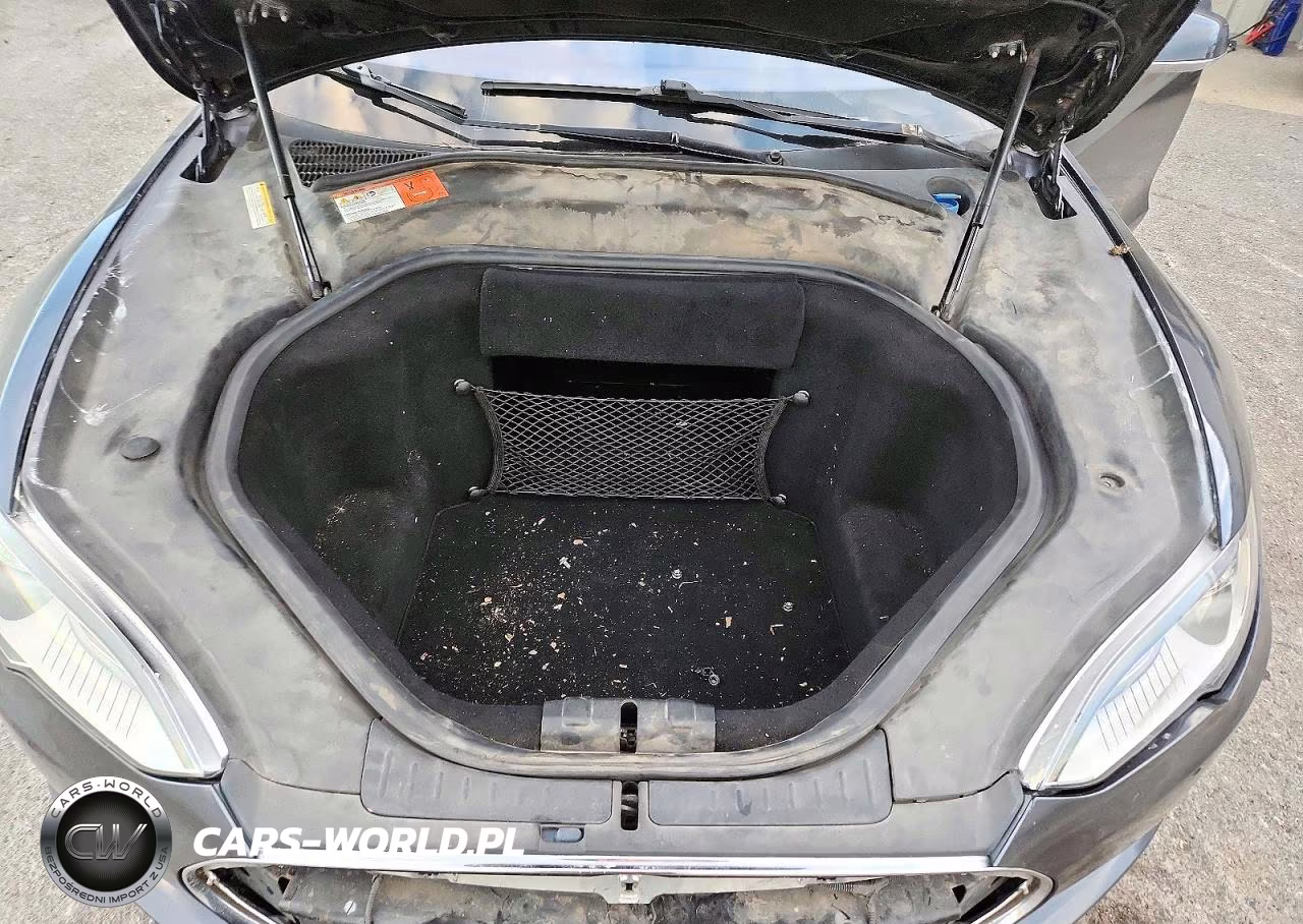 2014 Tesla Model S VIN:5YJSA1H18EFP62235 - 11