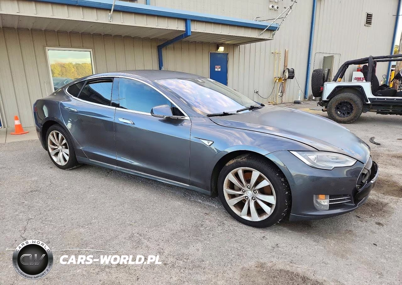 2014 Tesla Model S VIN:5YJSA1H18EFP62235 - 4