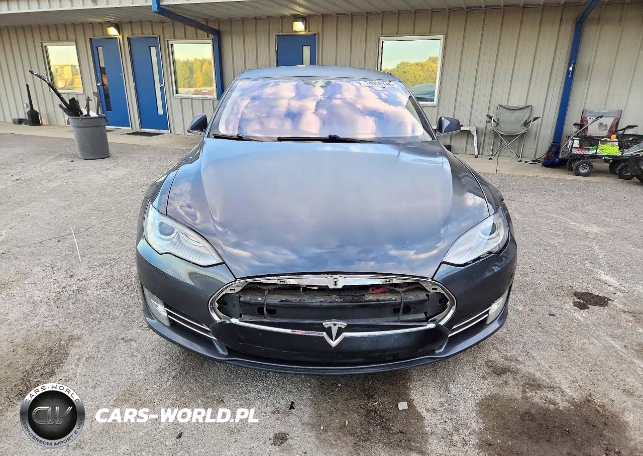 2014 Tesla Model S VIN:5YJSA1H18EFP62235 - 5