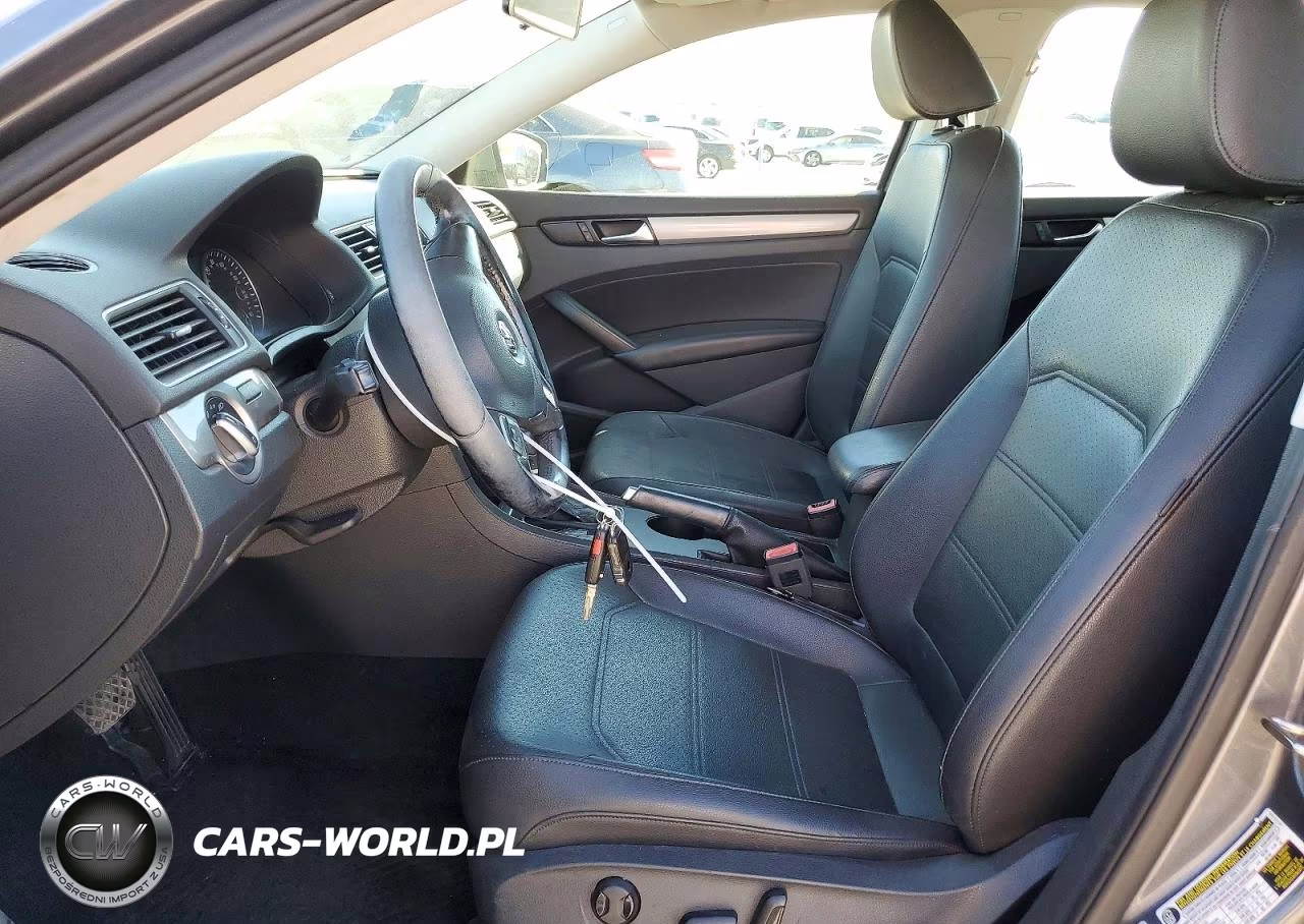 2015 Volkswagen Passat S VIN:1VWAT7A36FC037426 - 7