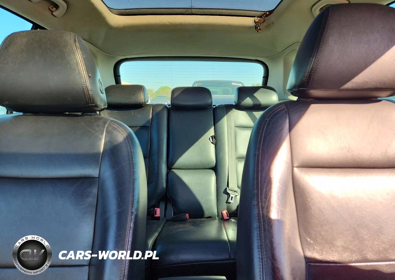 2010 Volkswagen Tiguan S VIN:WVGAV7AX0AW508764 - 10