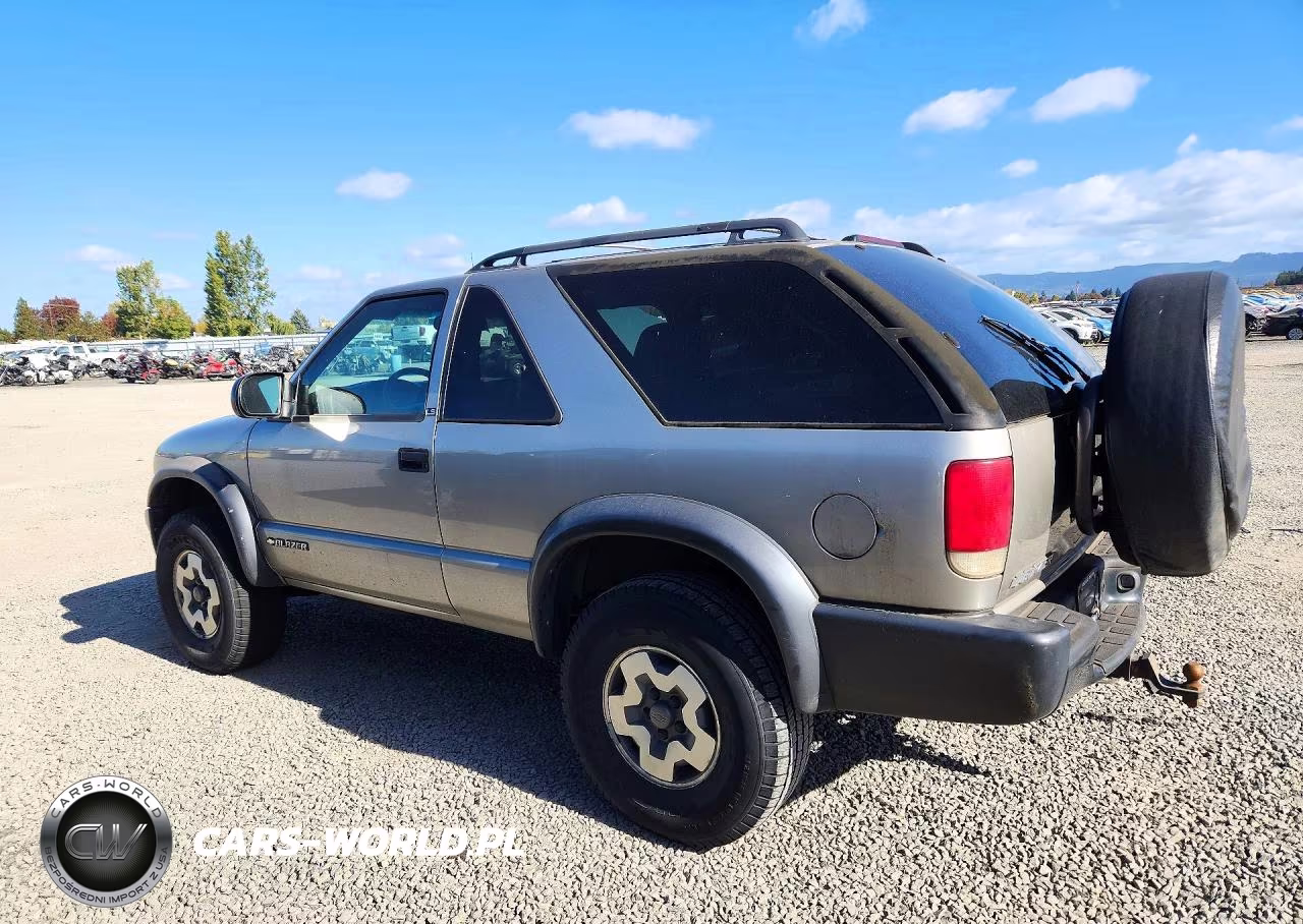 2000 Chevrolet Blazer VIN:1GNCT18W1YK282790 - 2