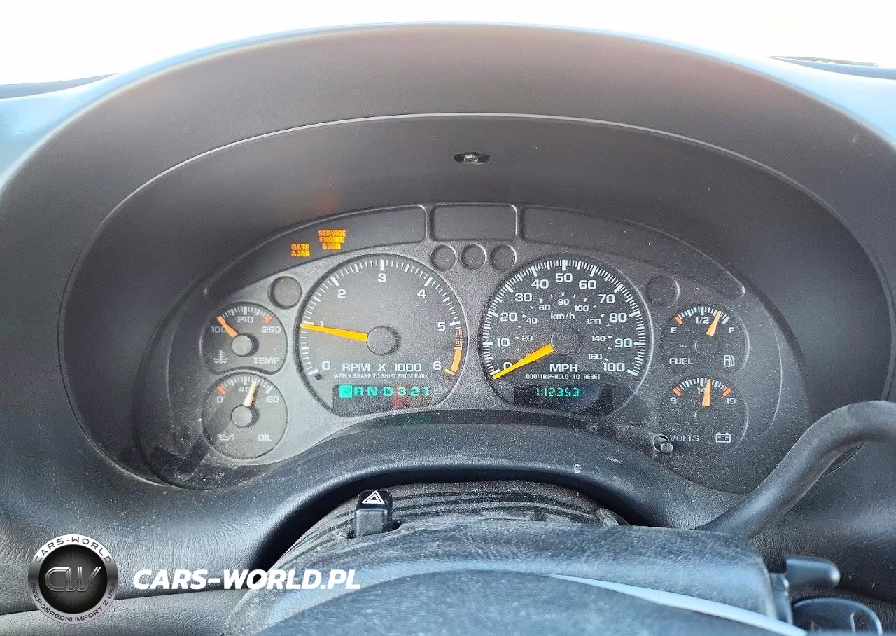 2000 Chevrolet Blazer VIN:1GNCT18W1YK282790 - 9
