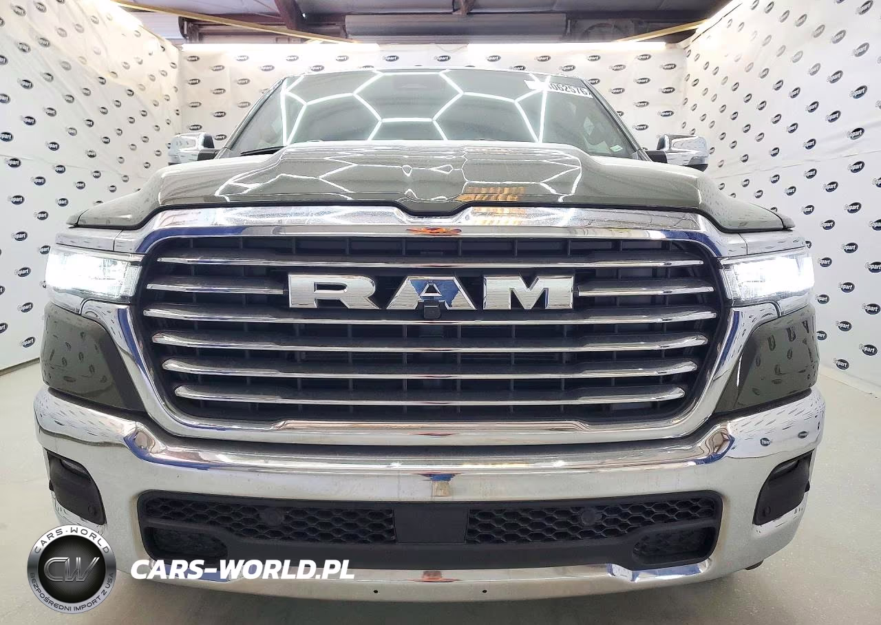 2026 Ram 1500 Laramie VIN:1C6SRFJP9TN322549 - 5