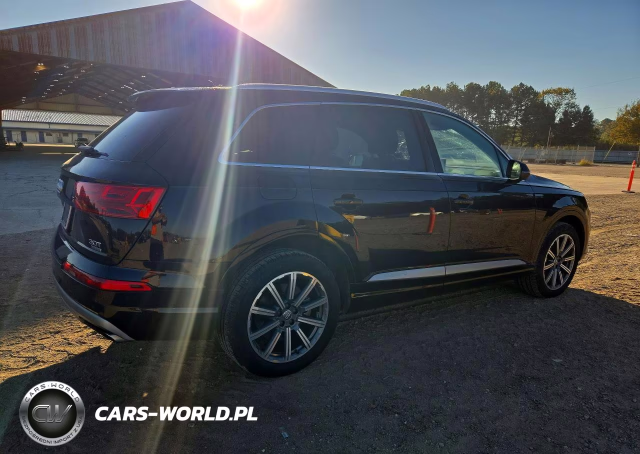 2018 Audi Q7 Premium Plus VIN:WA1LAAF75JD027137 - 3