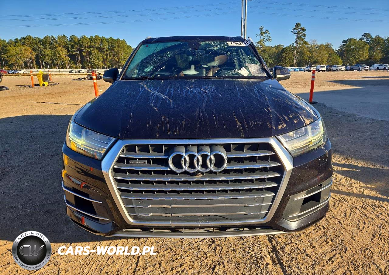 2018 Audi Q7 Premium Plus VIN:WA1LAAF75JD027137 - 5