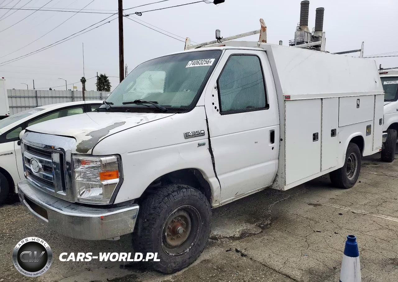 2013 Ford Econoline E350 Super Duty Cutaway Van VIN:1FDWE3FL6DDB27070 - 1