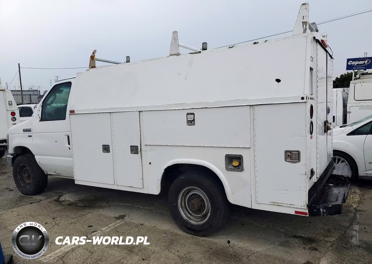 2013 Ford Econoline E350 Super Duty Cutaway Van VIN:1FDWE3FL6DDB27070 - 2