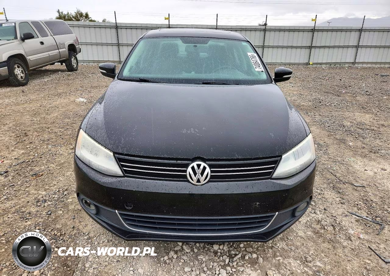 2014 Volkswagen Jetta Tdi VIN:3VWLL7AJ4EM437702 - 5